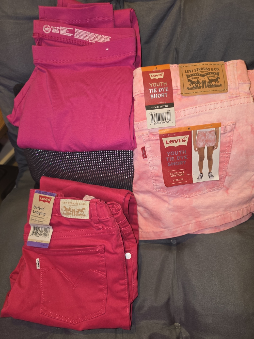 Levi's Girls' Pink & Hot Pink Bottoms Bundle - Legging, Shorts,